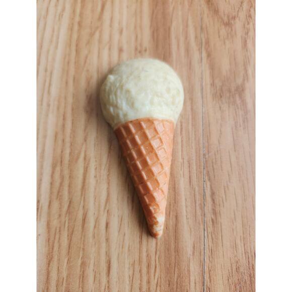 Lot of 5 Food Fridge Magnets Croissant Ice Cream Pie Cheese Fries Kitchen Decor - Picture 7 of 9